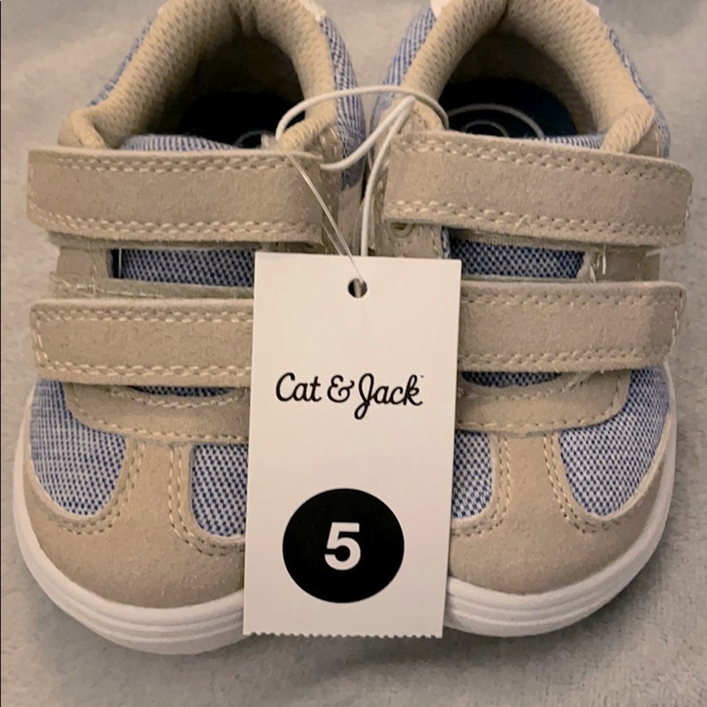 Baby boy shoes cat & jack
